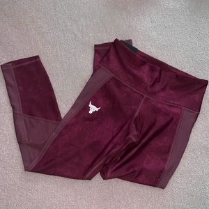 BNWT Under Armour Women’s Project Rock 7/8 leggings medium